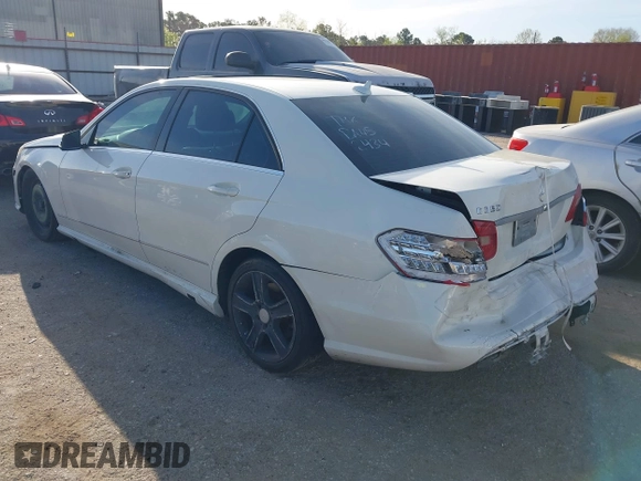 2011 Mercedes-Benz E 350 Luxury with VIN WDDHF5GBXBA452434, listed as a IAAI auction lot 41814981 with 324,877 mi miles and . Bid and sale history available at DreamBid. Image 3.