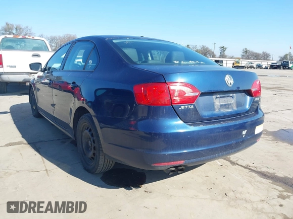2012 Volkswagen Jetta Sedan SE w/Convenience PZEV with VIN 3VWDP7AJ5CM340319, listed as a IAAI auction lot 41636040 with 164,409 mi miles. Bid and sale history available at carsss.com. Image 3.