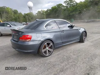 2013 BMW 1 Series 128i с VIN WBAUP9C56DVS95751, выставлен на аукционе IAAI как лот 42429526 с пробегом Не указан миль и . История ставок и продаж доступна на DreamBid. Изображение 4.