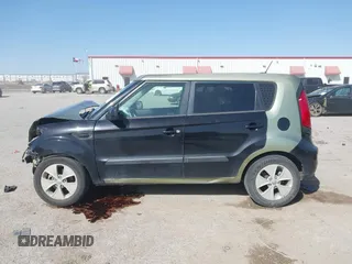 2013 Kia Soul with VIN KNDJT2A50D7503638, listed as a IAAI auction lot 41852148 with 103,489 mi miles. Bid and sale history available at carsss.com. Image 14.