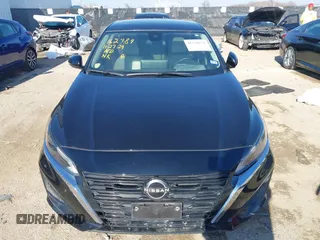 2023 Nissan Altima SL with VIN 1N4BL4EV3PN307743, listed as a IAAI auction lot 41236574 with 31,992 mi miles and . Bid and sale history available at DreamBid. Image 12.