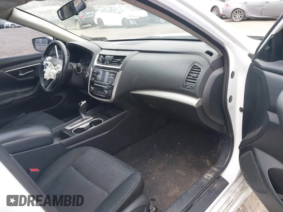2018 Nissan Altima SR with VIN 1N4AL3AP3JC247169, listed as a IAAI auction lot 41735998 with 98,722 mi miles and . Bid and sale history available at carsss.com. Image 5.
