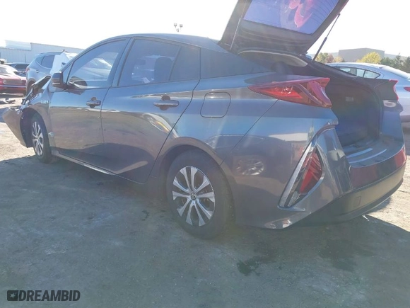 2021 Toyota Prius Prime LE with VIN JTDKAMFP4M3178919, listed as a IAAI auction lot 40902821 with 43,647 mi miles. Bid and sale history available at carsss.com. Image 3.