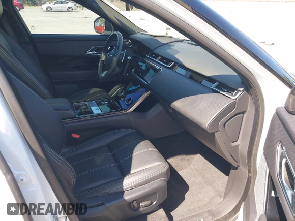 2018 Land Rover Range Rover Velar R-Dynamic SE with VIN SALYL2RN1JA709853, listed as a IAAI auction lot 42233296 with 58,440 mi miles and . Bid and sale history available at DreamBid. Image 5.