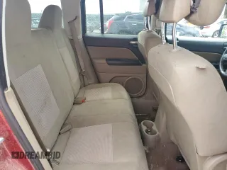 2014 Jeep Patriot Latitude with VIN 1C4NJRFB8ED845677, listed as a Copart auction lot 66019864 with 188,587 mi miles and Salvage Title. Bid and sale history available at carsss.com. Image 11.