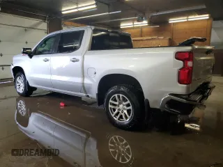 2019 Chevrolet Silverado 1500 LT with VIN 3GCUYDED7KG167919, listed as a Copart auction lot 45878675 with 63,177 mi miles and Salvage Title. Bid and sale history available at carsss.com. Image 2.