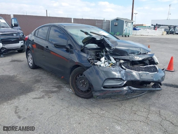 2015 Kia Forte LX with VIN KNAFK4A65F5289772, listed as a IAAI auction lot 41902429 with 150,460 mi miles. Bid and sale history available at carsss.com. Image 1.