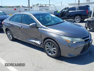 2017 Toyota Camry XLE z VIN 4T1BF1FKXHU619503, wystawiony jako IAAI lot #42304378 z przebiegiem 131 340 mil mil oraz . Historia ofert i sprzedaży dostępna na DreamBid. Obrazek 1.