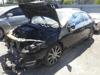 2015 Volvo S60 T6 Drive-E z VIN YV149MFK4F2336717, wystawiony jako Copart lot #51391435 z przebiegiem Nie podano mil oraz Szkoda całkowita • Salvage title. Historia ofert i sprzedaży dostępna na DreamBid. Obrazek 1.