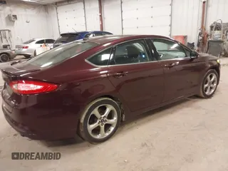2013 Ford Fusion SE with VIN 3FA6P0HR0DR238015, listed as a IAAI auction lot 41753962 with 104,435 mi miles. Bid and sale history available at carsss.com. Image 4.