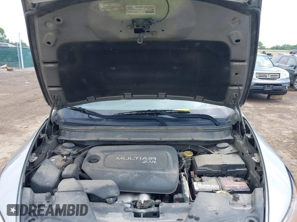 2016 Jeep Cherokee Limited with VIN 1C4PJLDB7GW164619, listed as a IAAI auction lot 42534654 with 252,788 mi miles and . Bid and sale history available at DreamBid. Image 10.