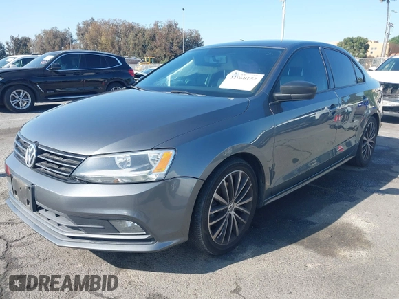 2016 Volkswagen Jetta Sport z VIN 3VWD17AJ5GM231530, wystawiony jako IAAI lot #41968152 z przebiegiem 85 474 mil mil oraz . Historia ofert i sprzedaży dostępna na DreamBid. Obrazek 17.