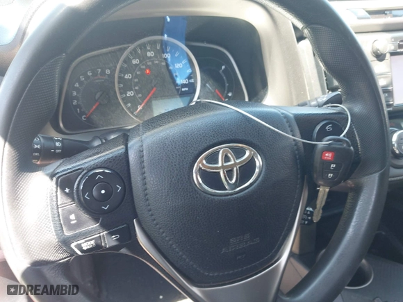 2013 Toyota RAV4 XLE with VIN 2T3WFREV0DW058161, listed as a IAAI auction lot 42106033 with 261,011 mi miles. Bid and sale history available at carsss.com. Image 11.