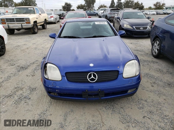 1998 Mercedes-Benz SLK 230/320 with VIN WDBKK47F9WF079564, listed as a Copart auction lot 71497654 with 226,380 mi miles and Salvage Title. Bid and sale history available at DreamBid. Image 5.