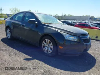 2014 Chevrolet Cruze LS with VIN 1G1PA5SG3E7407417, listed as a IAAI auction lot 42121238 with 114,788 mi miles and . Bid and sale history available at carsss.com. Image 1.