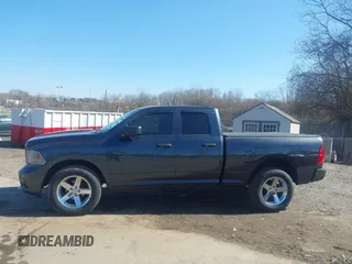 2014 Ram 1500 Express z VIN 1C6RR7FT8ES177941, wystawiony jako IAAI lot #41752264 z przebiegiem 144 400 mil mil oraz . Historia ofert i sprzedaży dostępna na DreamBid. Obrazek 14.