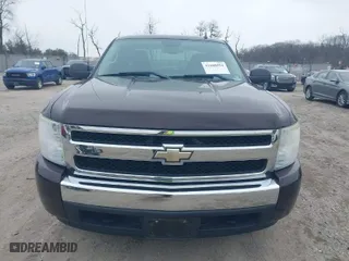 2008 Chevrolet Silverado 1500 Work Truck with VIN 1GCEC19C08Z110229, listed as a IAAI auction lot 41608954 with 40,260 mi miles. Bid and sale history available at carsss.com. Image 11.