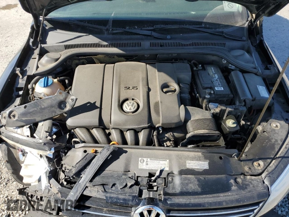 2013 Volkswagen Jetta SE z VIN 3VWDP7AJ2DM287127, wystawiony jako Copart lot #53473695 z przebiegiem 107 569 mil mil oraz Szkoda całkowita • Salvage title. Historia ofert i sprzedaży dostępna na DreamBid. Obrazek 12.