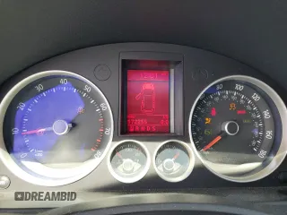 2007 Volkswagen GTI z VIN WVWHV71K17W040107, wystawiony jako Copart lot #67652164 z przebiegiem 172 255 mil mil oraz Szkoda całkowita • Salvage title. Historia ofert i sprzedaży dostępna na DreamBid. Obrazek 9.