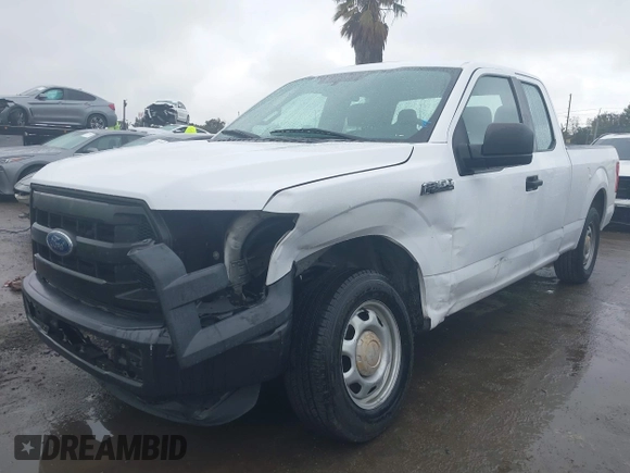 2015 Ford F-150 XL with VIN 1FTEX1C80FKE54884, listed as a IAAI auction lot 41739104 with 177,131 mi miles. Bid and sale history available at carsss.com. Image 2.