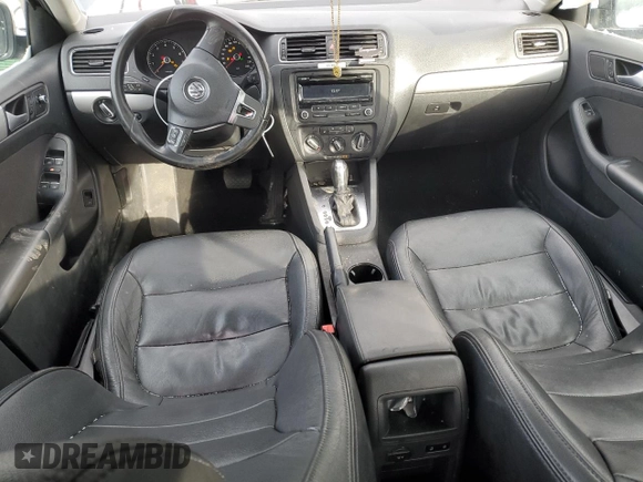2014 Volkswagen Jetta Sedan SE w/Connectivity with VIN 3VWD07AJ8EM390770, listed as a Copart auction lot 89048365 with 175,637 mi miles and Salvage Title. Bid and sale history available at carsss.com. Image 8.