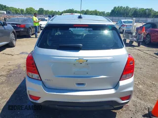 2017 Chevrolet Trax LS with VIN 3GNCJKSB3HL214328, listed as a IAAI auction lot 39628056 with 179,087 mi miles. Bid and sale history available at carsss.com. Image 16.