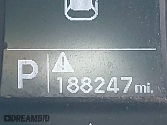 2014 Hyundai Santa Fe with VIN 5XYZUDLB6EG213889, listed as a IAAI auction lot 42036202 with 188,247 mi miles and . Bid and sale history available at DreamBid. Image 16.