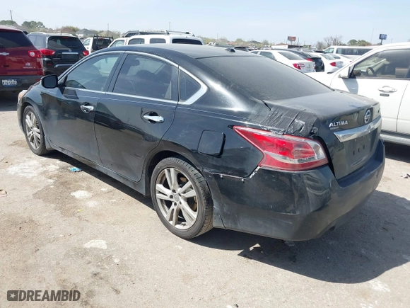 2013 Nissan Altima 3.5 SL with VIN 1N4BL3AP3DN522228, listed as a IAAI auction lot 41791889 with 107,569 mi miles. Bid and sale history available at carsss.com. Image 3.
