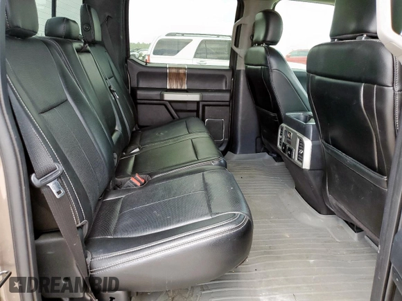 2018 Ford F-150 XL z VIN 1FTEW1C57JKD03381, wystawiony jako Copart lot #56891755 z przebiegiem 163 804 mil mil oraz Szkoda całkowita • Salvage title. Historia ofert i sprzedaży dostępna na DreamBid. Obrazek 10.