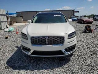 2020 Lincoln Nautilus Black Label z VIN 2LMPJ9JP7LBL06868, wystawiony jako Copart lot #54770205 z przebiegiem 44 421 mil mil oraz Szkoda całkowita • Salvage title. Historia ofert i sprzedaży dostępna na DreamBid. Obrazek 5.