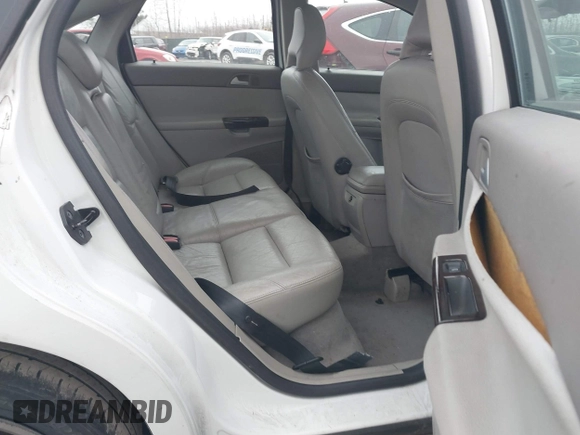 2006 Volvo S40 2.4L with VIN YV1MS390362201768, listed as a IAAI auction lot 41784027 with 224,794 mi miles. Bid and sale history available at carsss.com. Image 8.