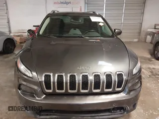 2016 Jeep Cherokee Altitude z VIN 1C4PJLCB0GW338970, wystawiony jako IAAI lot #41559196 z przebiegiem 129 366 mil mil oraz . Historia ofert i sprzedaży dostępna na DreamBid. Obrazek 12.