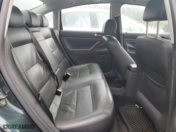 2004 Volkswagen Passat Sedan GLX with VIN WVWRH63B44P205575, listed as a Copart auction lot 71710354 with 187,872 mi miles and Clean Title. Bid and sale history available at carsss.com. Image 10.