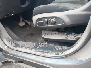 2023 Chevrolet Equinox LT z VIN 3GNAXUEG1PL235072, wystawiony jako IAAI lot #42028596 z przebiegiem Nie podano mil oraz . Historia ofert i sprzedaży dostępna na DreamBid. Obrazek 13.