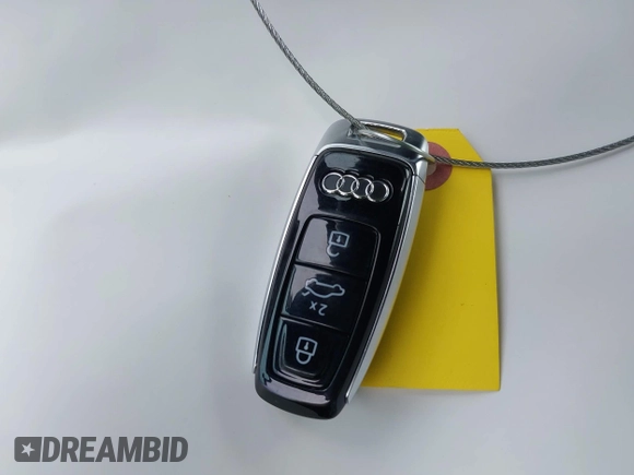 2022 Audi e-tron Premium with VIN WA1AAAGE3NB033122, listed as a IAAI auction lot 42081343 with 36,171 mi miles and . Bid and sale history available at DreamBid. Image 11.