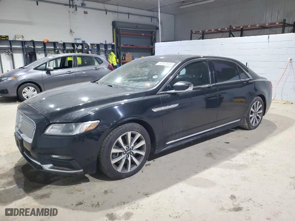2017 Lincoln Continental Livery with VIN 1LN6L9HK8H5624120, listed as a Copart auction lot 82620934 with 297,342 mi miles and Clean Title. Bid and sale history available at carsss.com. Image 1.