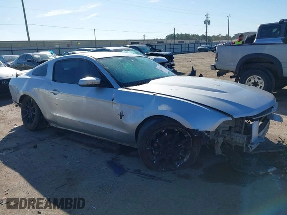 2011 Ford Mustang V6 with VIN 1ZVBP8AM2B5162879, listed as a IAAI auction lot 41670910 with 153,626 mi miles and . Bid and sale history available at carsss.com. Image 1.