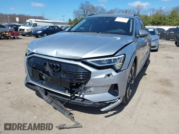 2022 Audi e-tron Premium с VIN WA1AAAGEXNB047650, выставлен на аукционе IAAI как лот 41782598 с пробегом 45 906 миль миль и . История ставок и продаж доступна на DreamBid. Изображение 6.