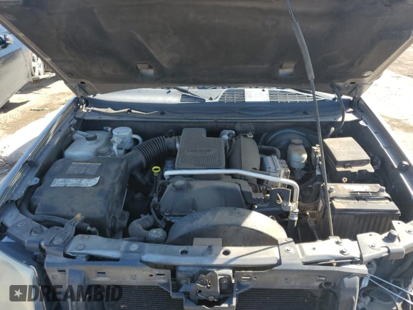 2005 GMC Envoy SLE z VIN 1GKDT13SX52364812, wystawiony jako Copart lot #46224955 z przebiegiem 183 441 mil mil oraz Szkoda całkowita • Salvage title. Historia ofert i sprzedaży dostępna na DreamBid. Obrazek 13.