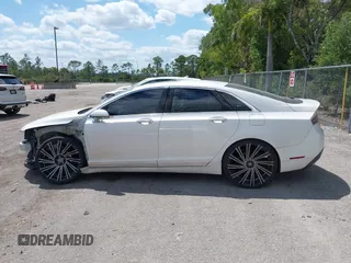 2017 Lincoln MKZ Select z VIN 3LN6L5C98HR607862, wystawiony jako IAAI lot #42072856 z przebiegiem 37 357 mil mil oraz . Historia ofert i sprzedaży dostępna na DreamBid. Obrazek 14.