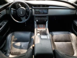 2017 Jaguar XF 35t Prestige with VIN SAJBK4BV0HCY46742, listed as a Copart auction lot 88549545 with 88,643 mi miles and Salvage Title. Bid and sale history available at carsss.com. Image 8.
