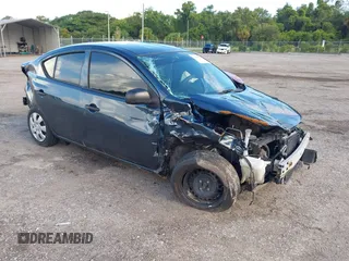 2015 Nissan Versa SV с VIN 3N1CN7AP7FL883158, выставлен на аукционе IAAI как лот 42509130 с пробегом 167 941 миль миль и . История ставок и продаж доступна на DreamBid. Изображение 1.