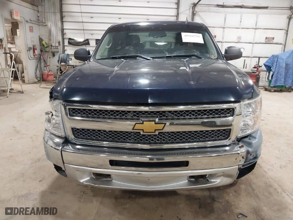 2012 Chevrolet Silverado 1500 LT with VIN 1GCRKSE70CZ132582, listed as a IAAI auction lot 40562795 with 135,396 mi miles. Bid and sale history available at carsss.com. Image 12.