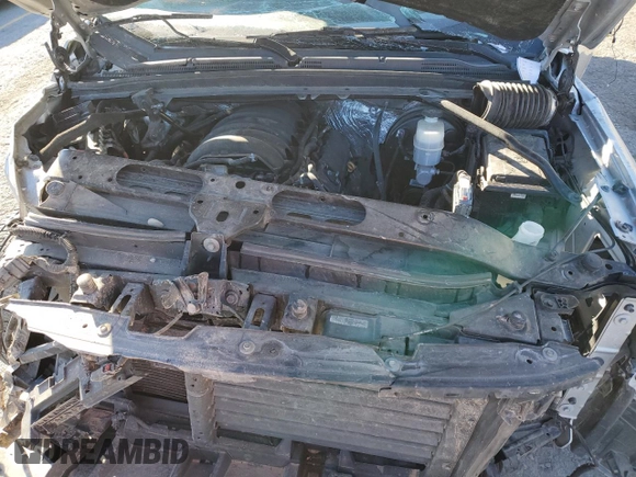 2017 Chevrolet Suburban Premier z VIN 1GNSKJKC3HR126366, wystawiony jako Copart lot #42008635 z przebiegiem Nie podano mil oraz Szkoda całkowita • Salvage title. Historia ofert i sprzedaży dostępna na DreamBid. Obrazek 12.