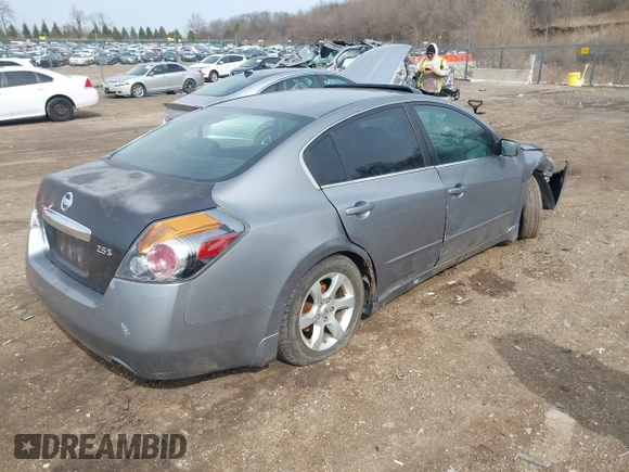 2008 Nissan Altima 2.5 SL with VIN 1N4AL21EX8N450423, listed as a IAAI auction lot 41854722 with 169,390 mi miles. Bid and sale history available at carsss.com. Image 4.