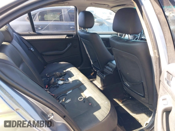 2005 BMW 3 Series 325i with VIN WBAEV33455KW16647, listed as a IAAI auction lot 42212179 with 109,853 mi miles and . Bid and sale history available at DreamBid. Image 8.