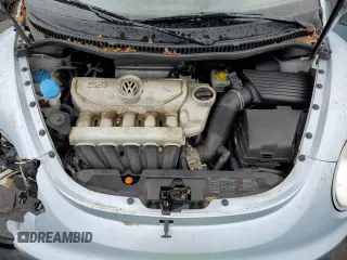 2010 Volkswagen New Beetle Coupe with VIN 3VWRG3AG0AM026688, listed as a Copart auction lot 46733325 with 59,944 mi miles and Salvage Title. Bid and sale history available at carsss.com. Image 11.