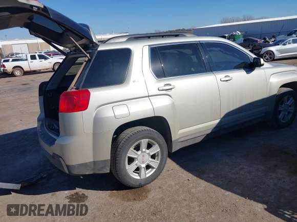 2013 GMC Terrain SLT with VIN 2GKALUEK3D6277787, listed as a IAAI auction lot 41398721 with 119,622 mi miles and . Bid and sale history available at carsss.com. Image 4.