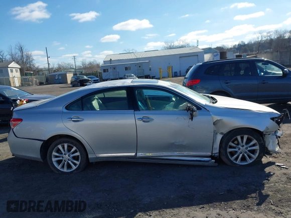 2011 Lexus ES 330 with VIN JTHBK1EG2B2448096, listed as a IAAI auction lot 41699492 with 77,129 mi miles and . Bid and sale history available at DreamBid. Image 13.