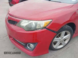 2013 Toyota Camry L with VIN 4T1BF1FK1DU662864, listed as a IAAI auction lot 42035529 with 235,460 mi miles. Bid and sale history available at carsss.com. Image 18.